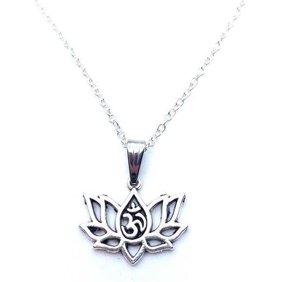 Yoga Necklace Lotus Om Symbol - Picture 5 of 9